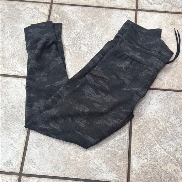 No Boundaries Black Camouflage Tights - Picture 1 of 4